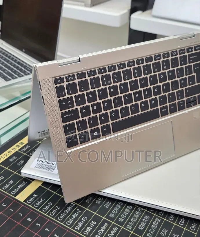 New Laptop HP EliteBook 830 G8 16GB Intel Core i5 SSD 512GB
