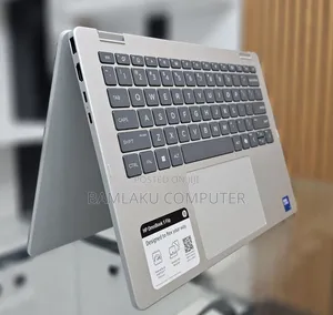 New Laptop HP OmniBook 5 Flip 16GB Intel Core 7 SSD 1T