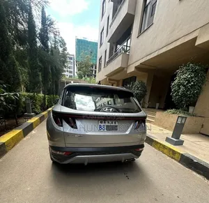 Hyundai Tucson 2021 Silver