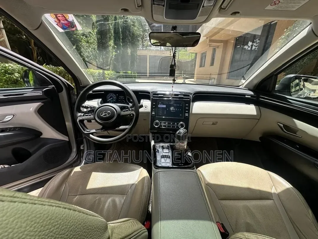 Hyundai Tucson 2021 Silver