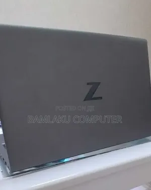 New Laptop HP ZBook Firefly G8 16GB Intel Core i7 SSD 512GB