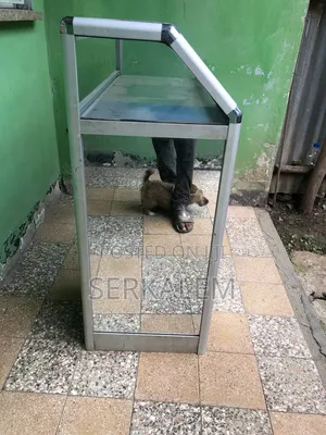 Aluminium Display