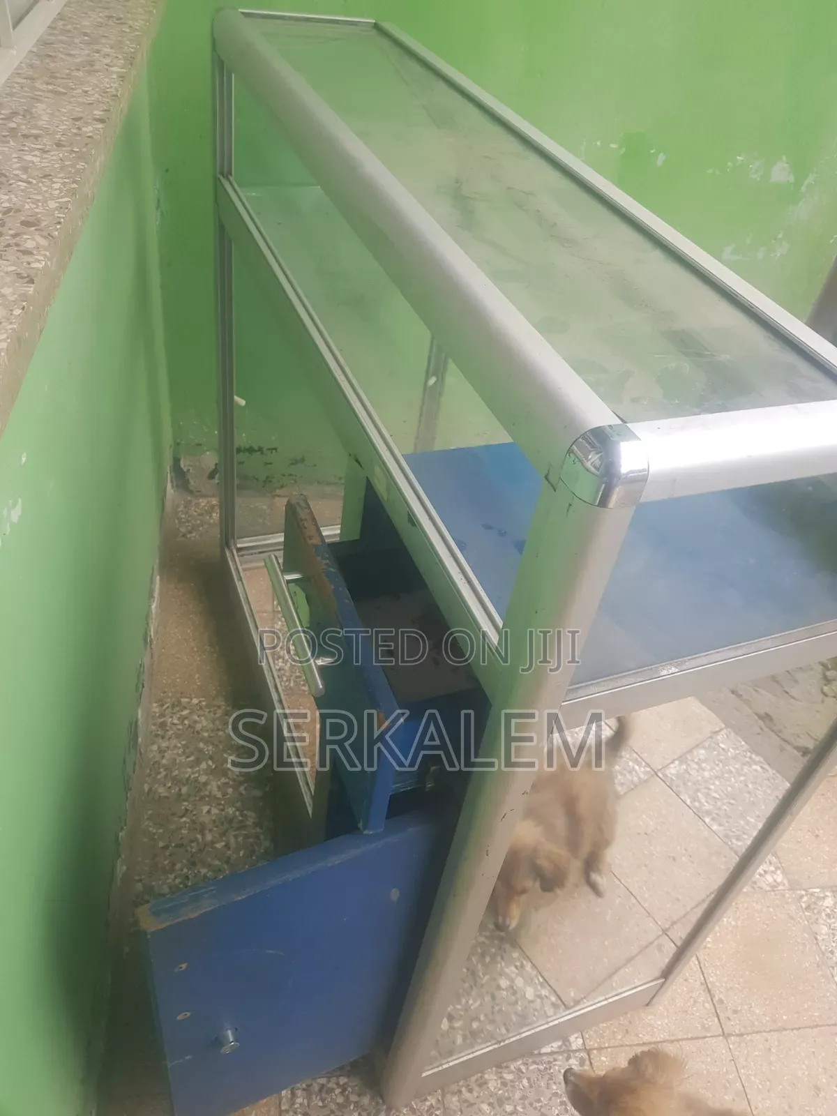 Aluminium Display