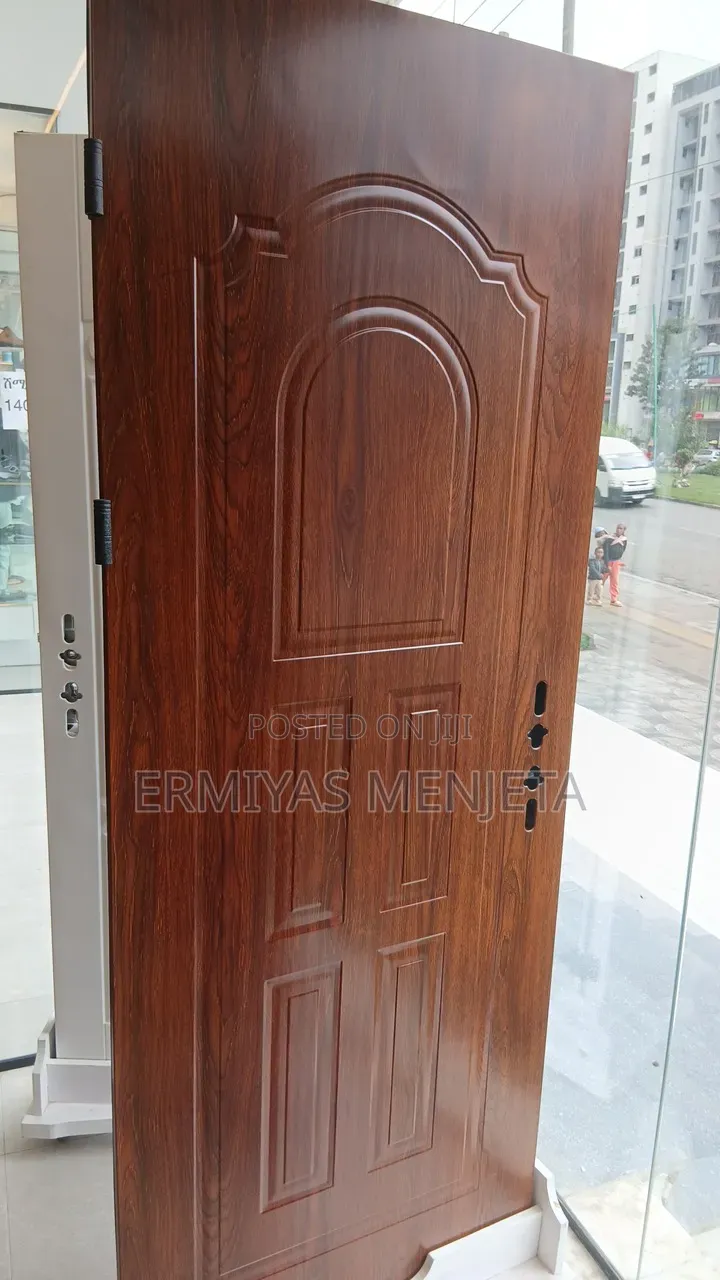 Victor Door