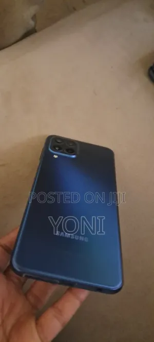 New Samsung Galaxy M33 5G 128 GB Blue