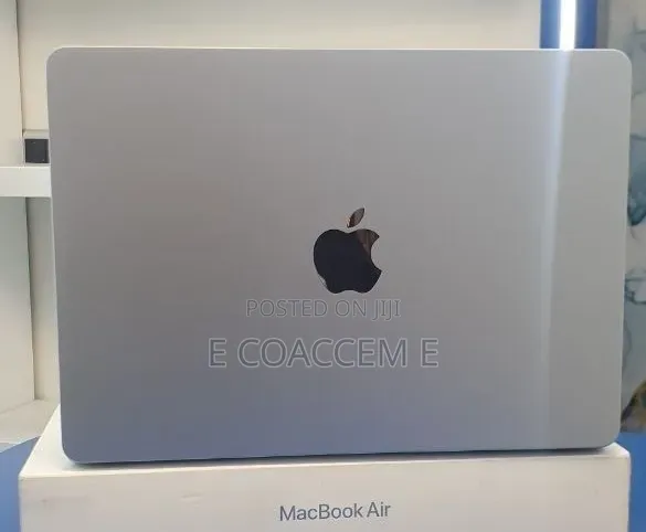 New Laptop Apple MacBook 16GB SSD 512GB