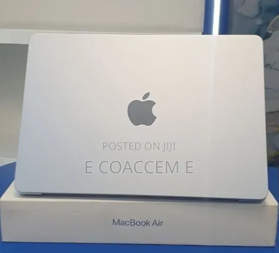 New Laptop Apple MacBook 16GB SSD 512GB