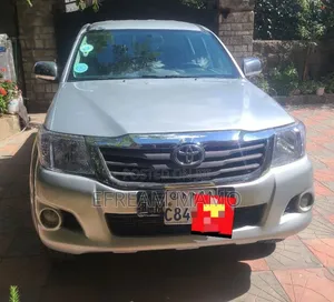 Toyota Hilux 2012