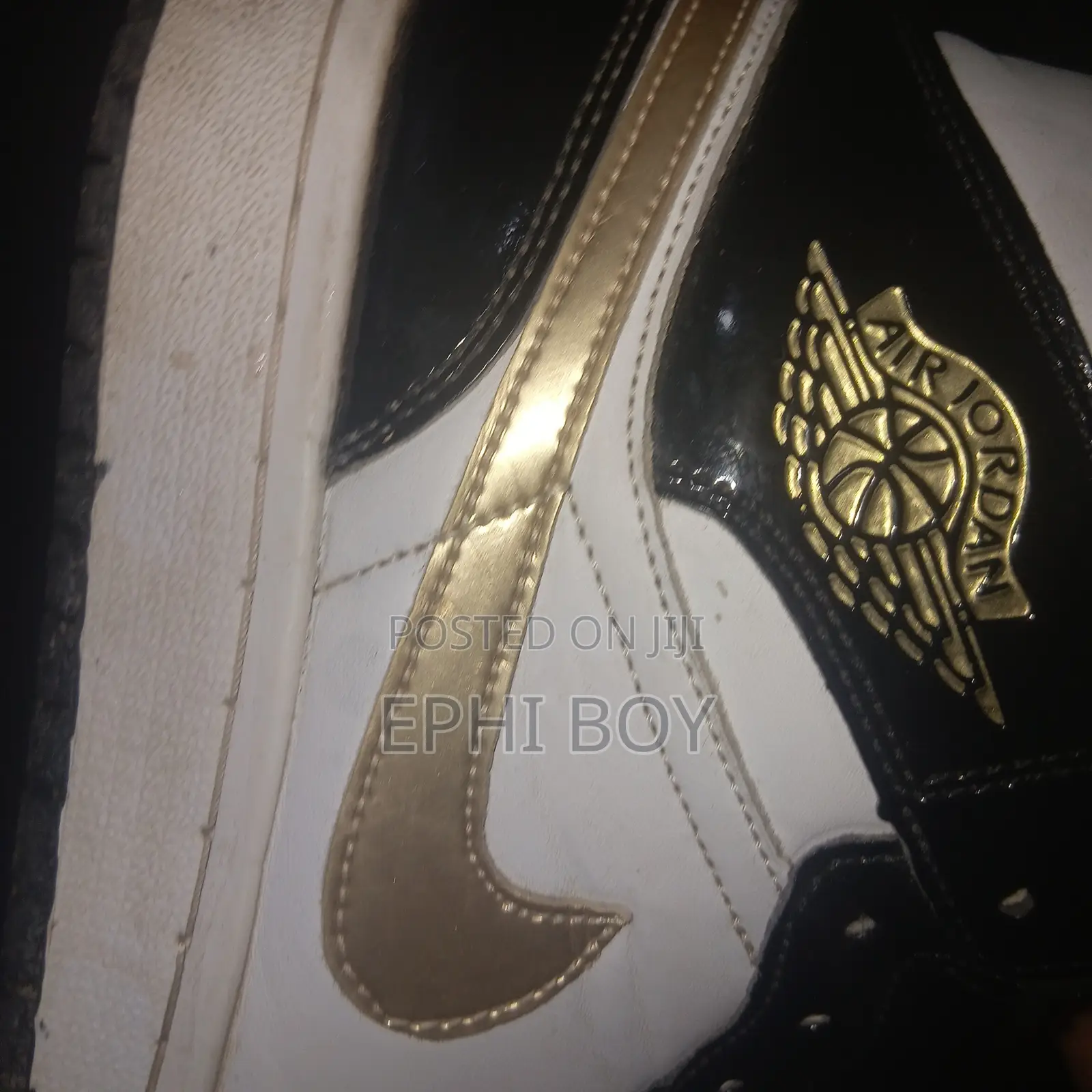 Jordan 1 Black White