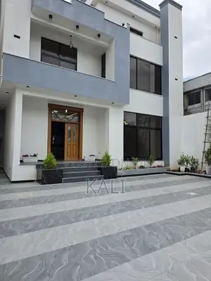 Furnished 7bdrm House in Yeka for sale