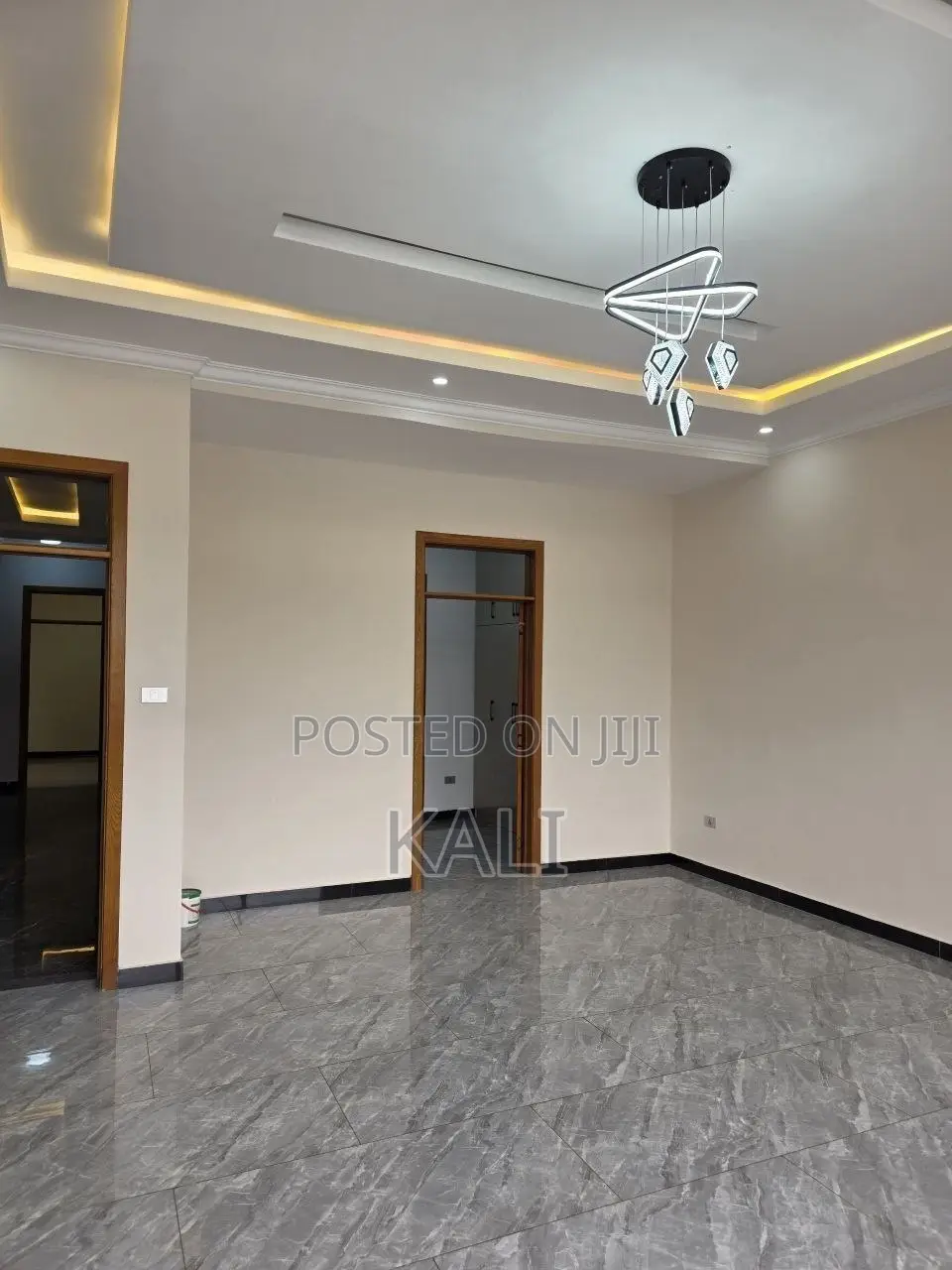 Furnished 7bdrm House in Yeka for sale