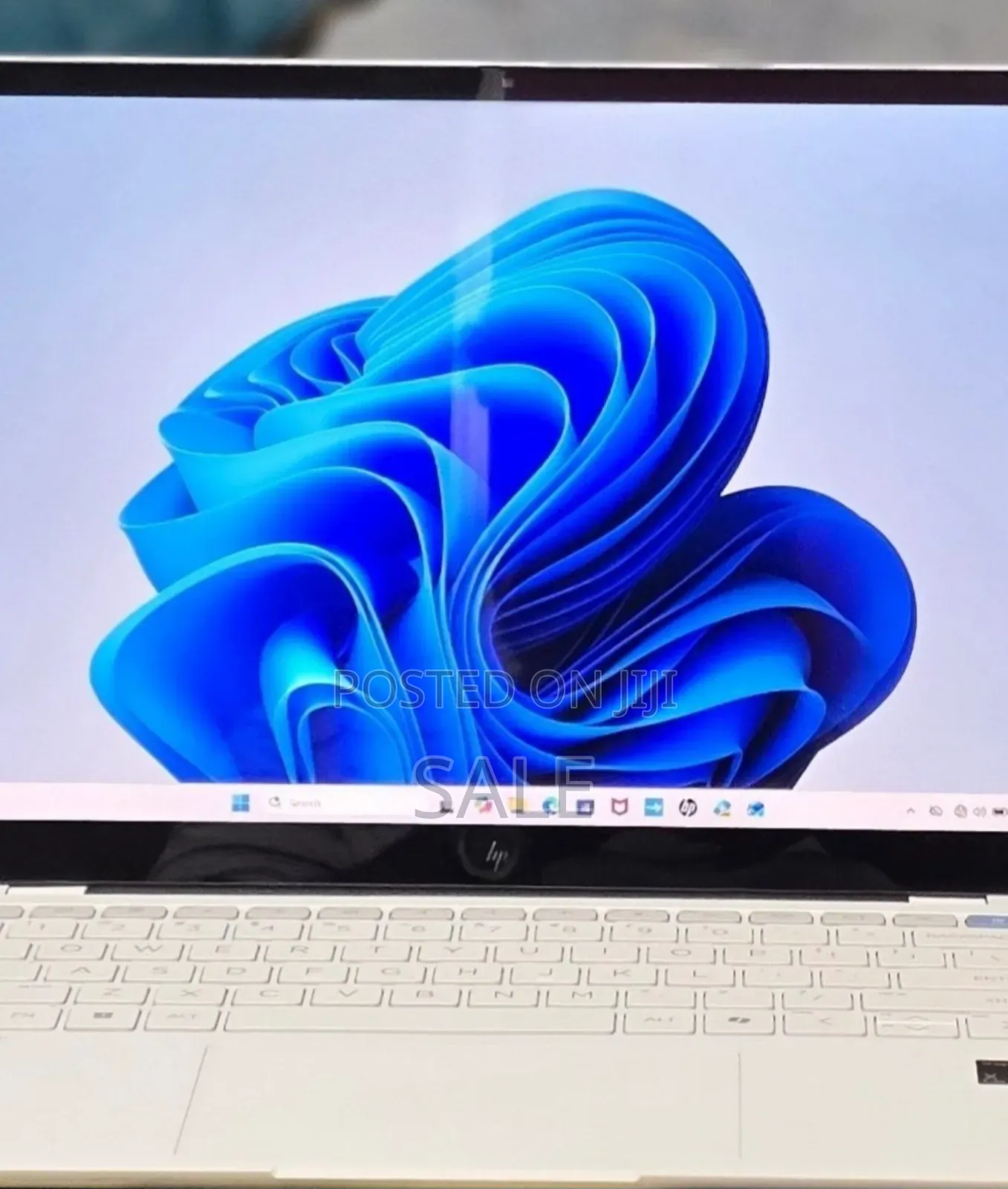 New Laptop HP OmniBook X Flip 14" 16GB Intel Core Ultra 7 SSD 1T