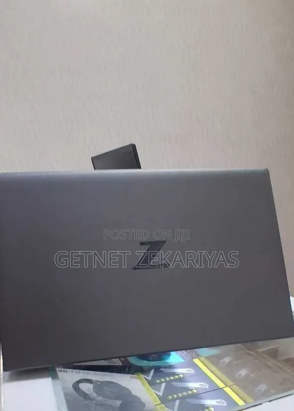 New Laptop HP EliteBook 840 G11 16GB Intel Core i7 SSD 512GB