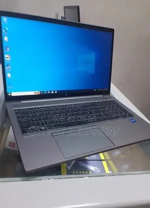 New Laptop HP EliteBook 840 G11 16GB Intel Core i7 SSD 512GB