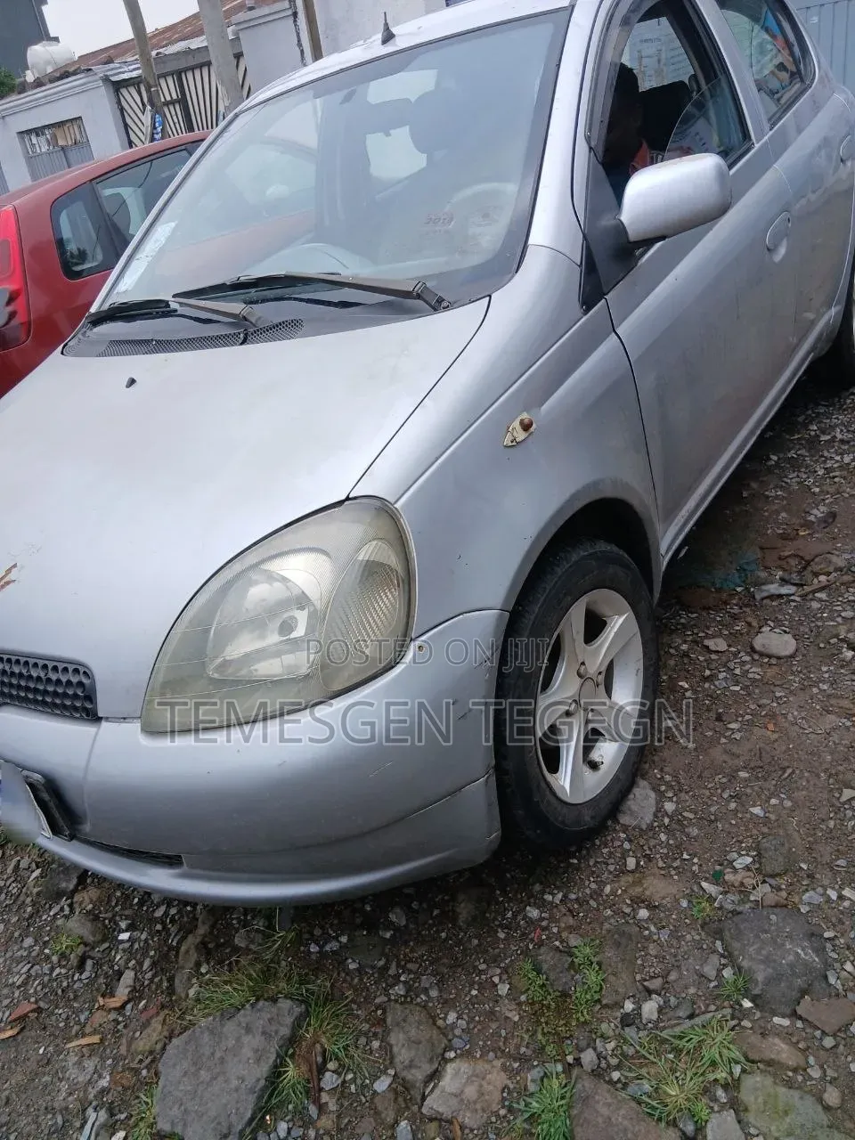 Toyota Vitz 2001 Silver