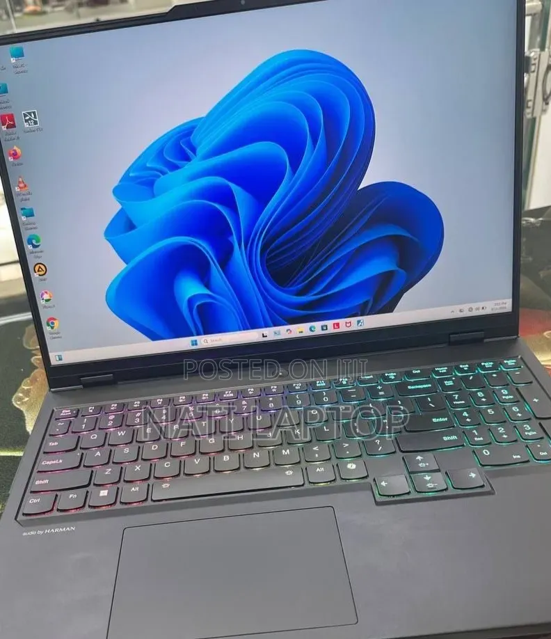 New Laptop Lenovo Legion Pro 7 32GB Intel Core i9 SSD 1T