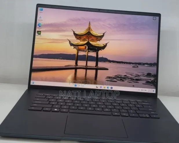 New Laptop Dell 16GB Intel Core i7 SSD 512GB