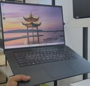 New Laptop Dell 16GB Intel Core i7 SSD 512GB