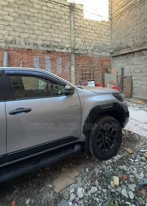 Toyota Hilux 2023