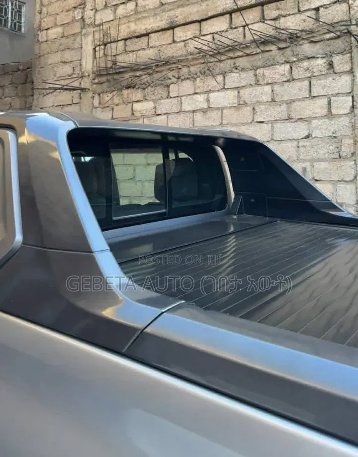 Toyota Hilux 2023