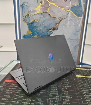 New Laptop HP Omen 15 16GB AMD Ryzen 7 SSD 512GB