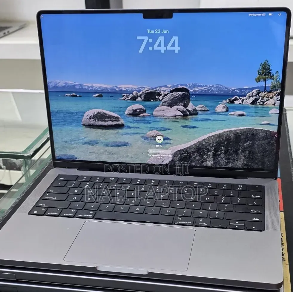 New Laptop Apple MacBook Pro 2021 M1 32GB Apple M1 Pro SSD 512GB