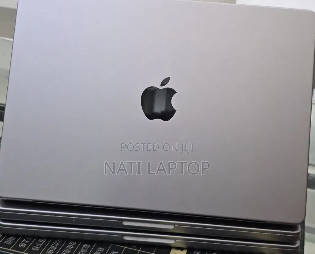 New Laptop Apple MacBook Pro 2021 M1 32GB Apple M1 Pro SSD 512GB