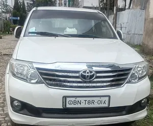 Toyota Fortuner 2014 White