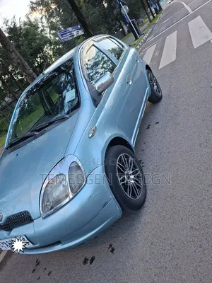Toyota Vitz 2001