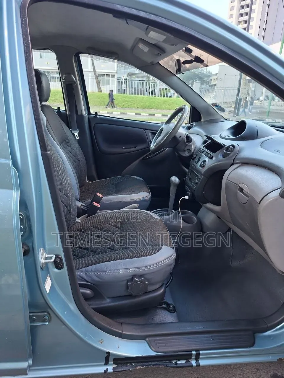 Toyota Vitz 2001
