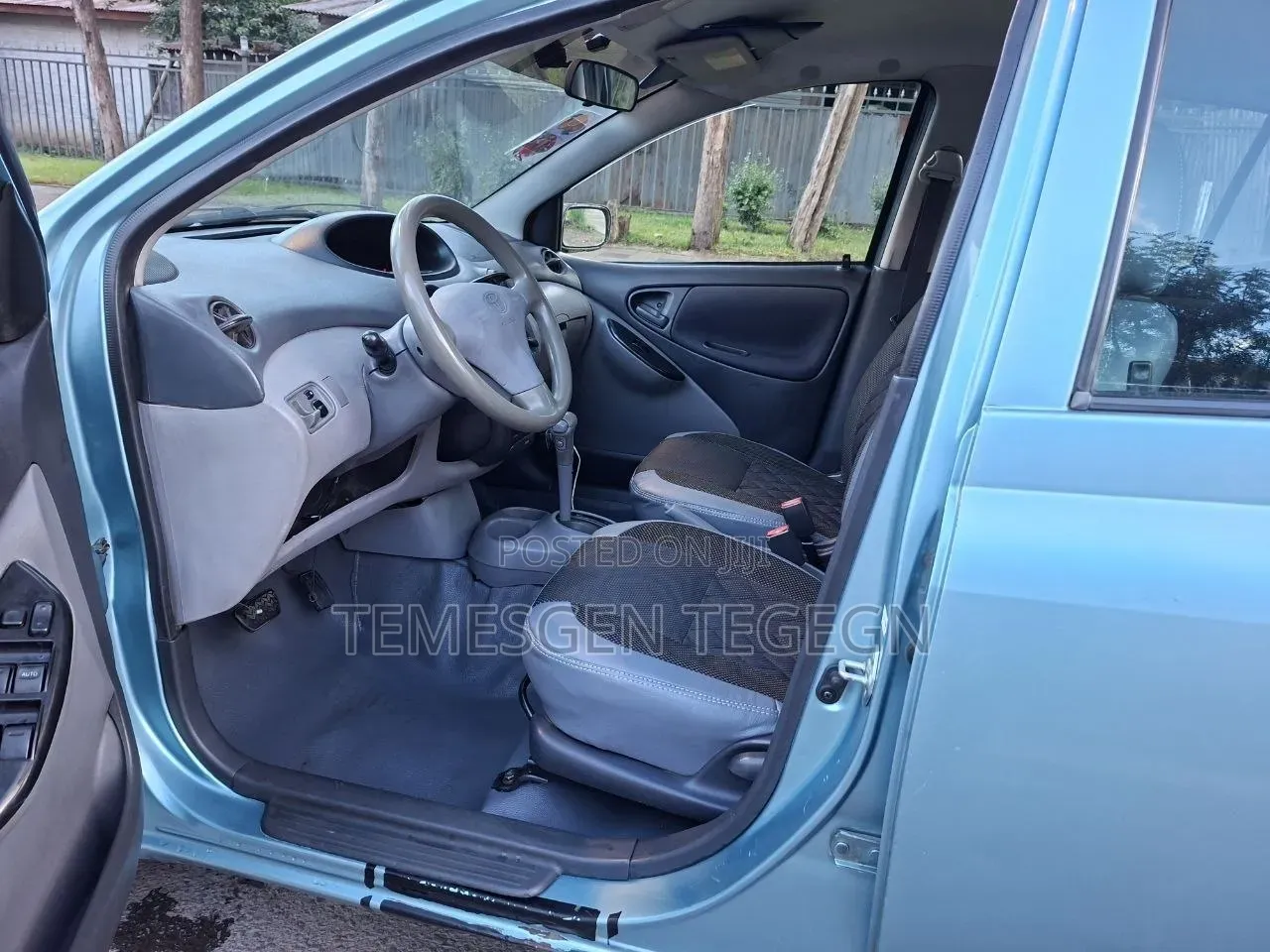 Toyota Vitz 2001