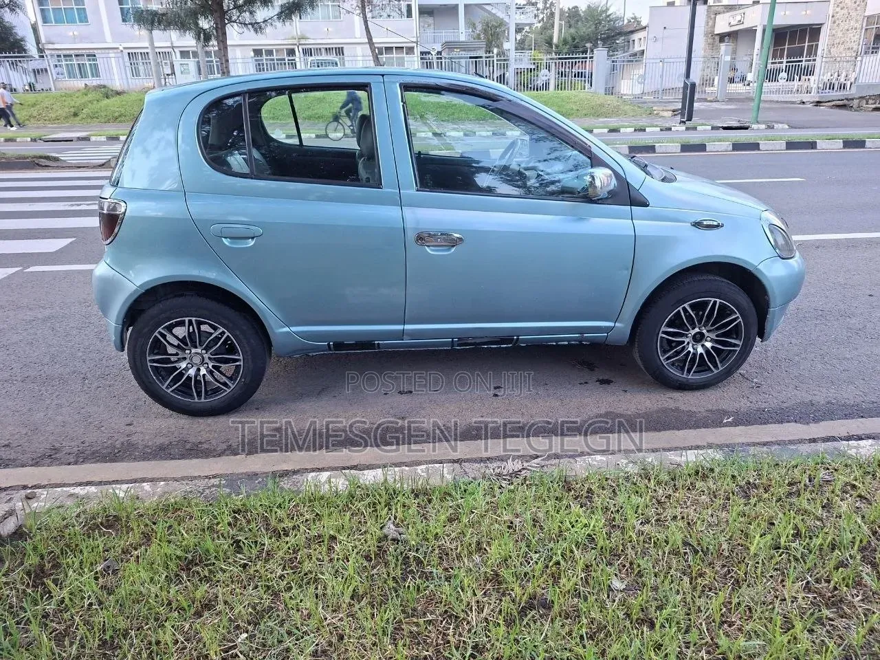 Toyota Vitz 2001