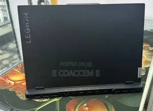 New Laptop Lenovo Legion Pro 7 32GB Intel Core i9 SSD 1T