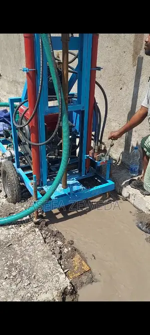 Driling Ground Water Machine Drill 200 Meter Debth Double Haydraulic