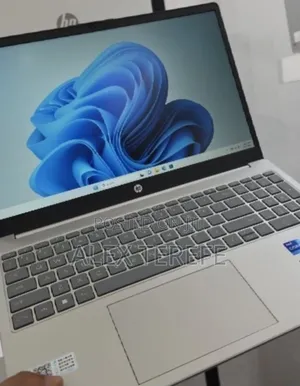 New Laptop HP Elite x360 830 G10 16GB Intel Core i7 SSD 512GB