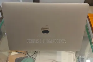 New Laptop Apple MacBook Air 2019 8GB Intel Core i5 SSD 256GB