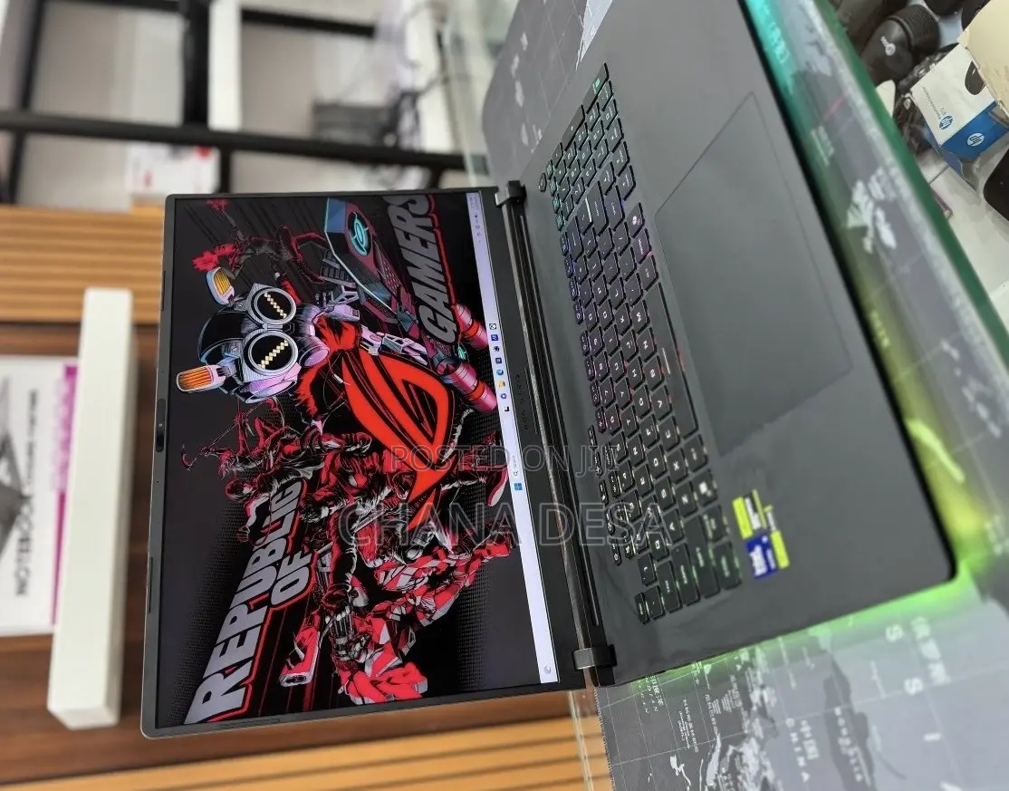 New Laptop Asus ROG Strix G18 32GB Intel Core Ultra 9 SSD 2T