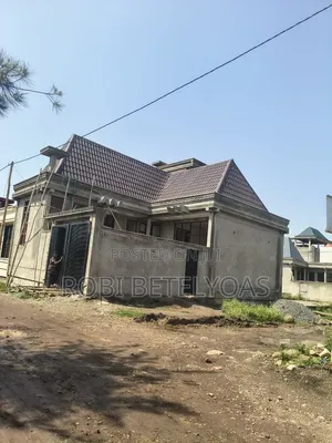3bdrm House in L Sheep, East Shewa for sale