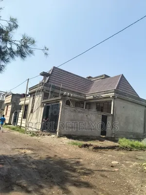 3bdrm House in L Sheep, East Shewa for sale