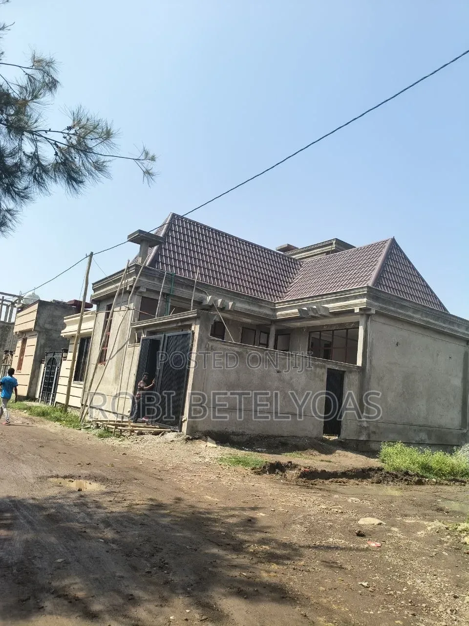 3bdrm House in L Sheep, East Shewa for sale