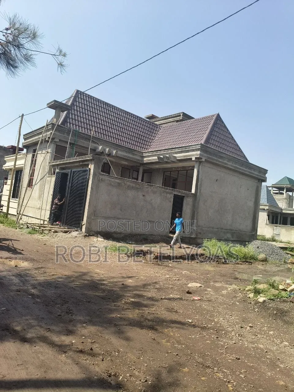 3bdrm House in L Sheep, East Shewa for sale