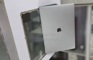 New Laptop Apple MacBook Pro 2019 64GB Intel Core i9 SSD 512GB