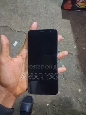 Samsung Galaxy J4 Plus 32 GB Silver
