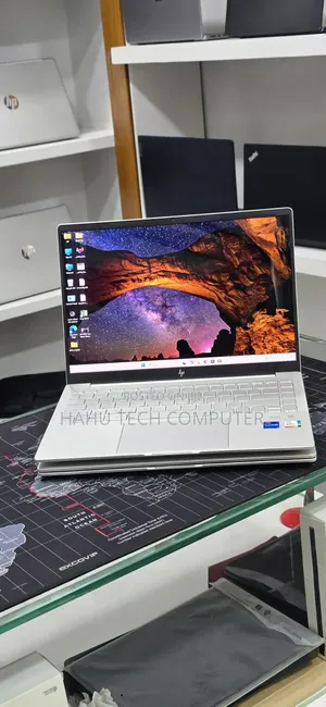 New Laptop HP Pavilion 14 16GB Intel Core i7 SSD 1T