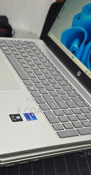 New Laptop HP 16GB Intel Core i5 SSD 1T