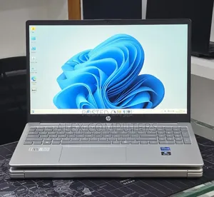 New Laptop HP Stream Notebook 16GB Intel Core i7 SSD 1T