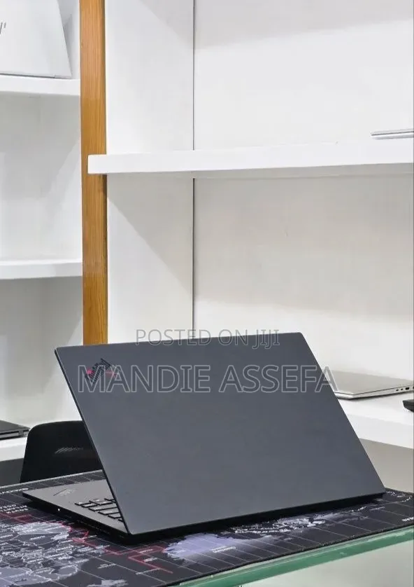 New Laptop Lenovo ThinkPad X1 Yoga 16GB Intel Core i7 SSD 512GB