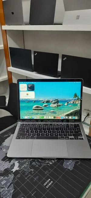 New Laptop Apple MacBook 16GB SSD 512GB