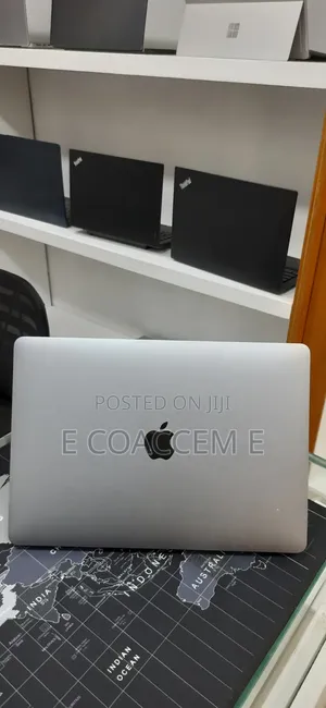 New Laptop Apple MacBook 16GB SSD 512GB