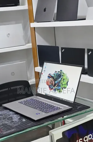 New Laptop HP ZBook 15 32GB Intel Core i9 SSD 512GB
